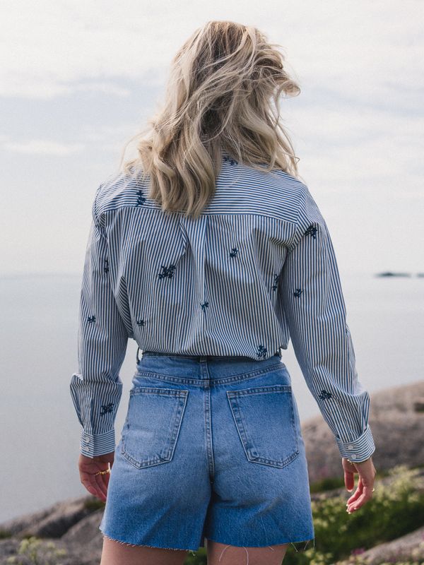 RAUS Ida Maja Shirt STP EMB Bright White/Quiet Harbor Flower