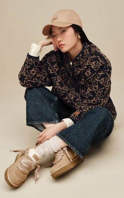 Hovedbilde UGG Lowmel Sand