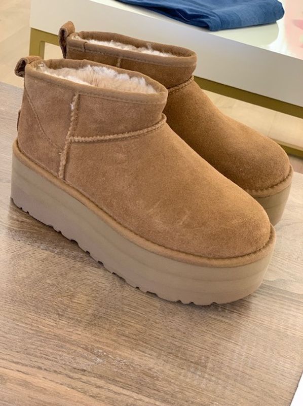 UGG Classic Ultra Mini Platform Chestnut